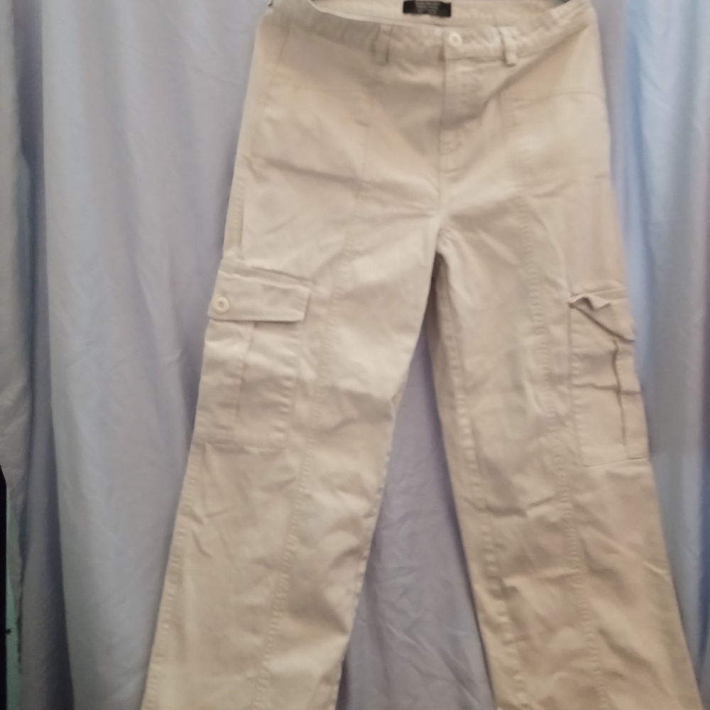 Women's Straight Leg Jeans in Cream